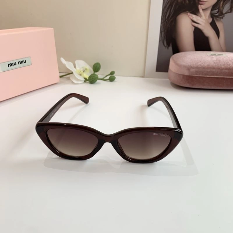 Miu Miu Sunglasses Trendsetting 281351