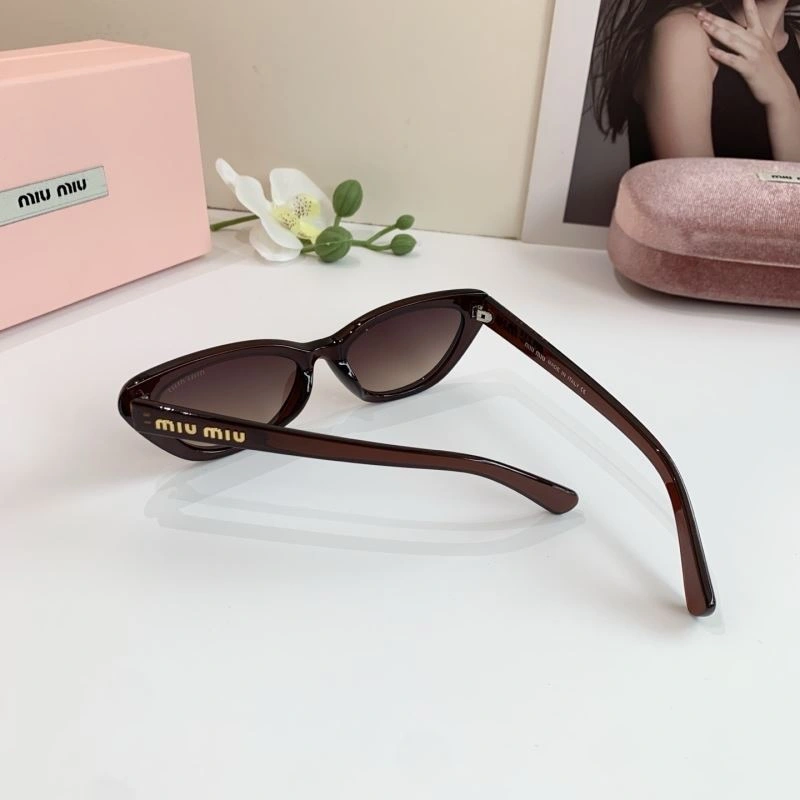 Miu Miu Sunglasses Trendsetting 281351