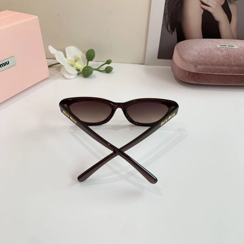 Miu Miu Sunglasses Trendsetting 281351