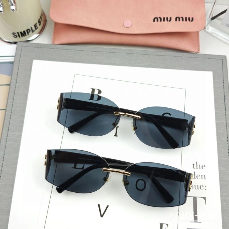 Durable Miu Miu Sunglasses 281350