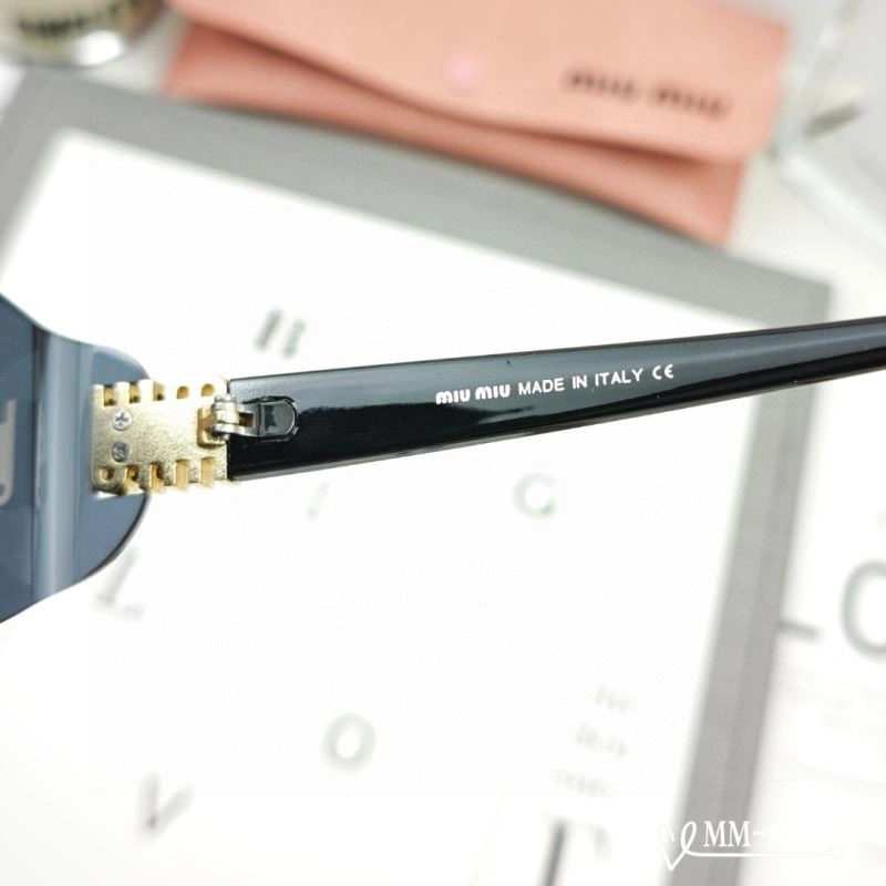 Durable Miu Miu Sunglasses 281350