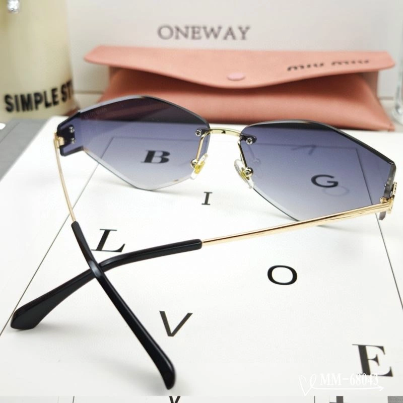 Miu Miu Sunglasses EasyMatch 281347