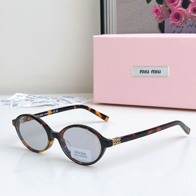 Miu Miu Sunglasses Stretchable 281359