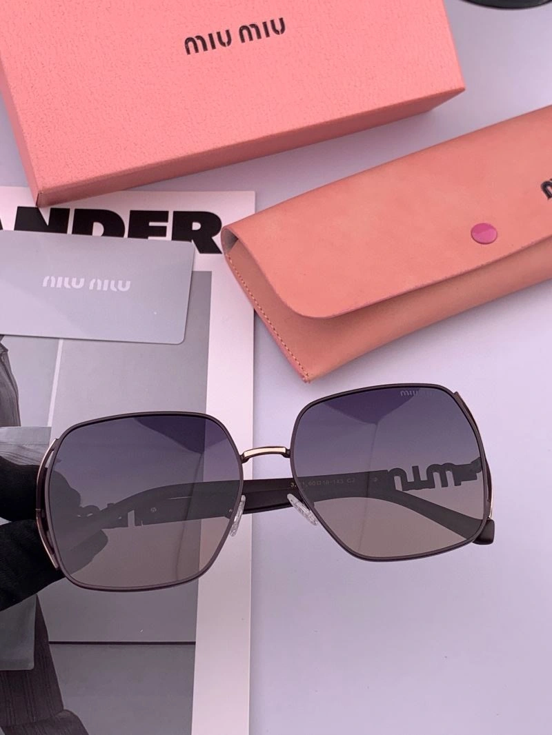 Miu Miu Sunglasses MultiPurpose 281539
