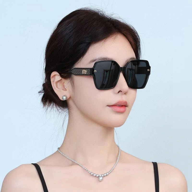 FreshLook Miu Miu Sunglasses 281526