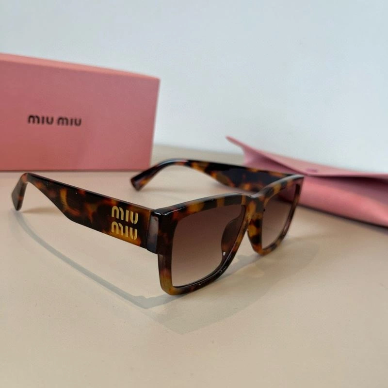 Miu Miu Sunglasses Comfortable 281517