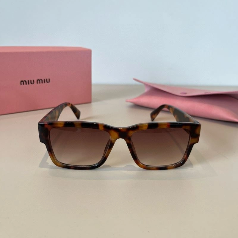 Miu Miu Sunglasses Comfortable 281517