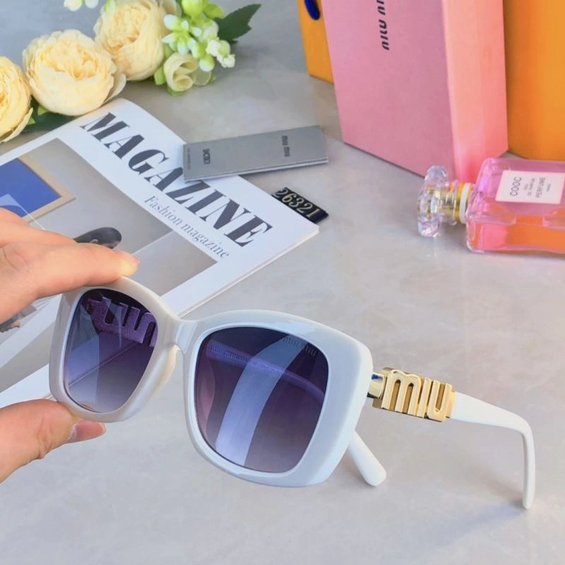 Miu Miu Sunglasses Practical 281535