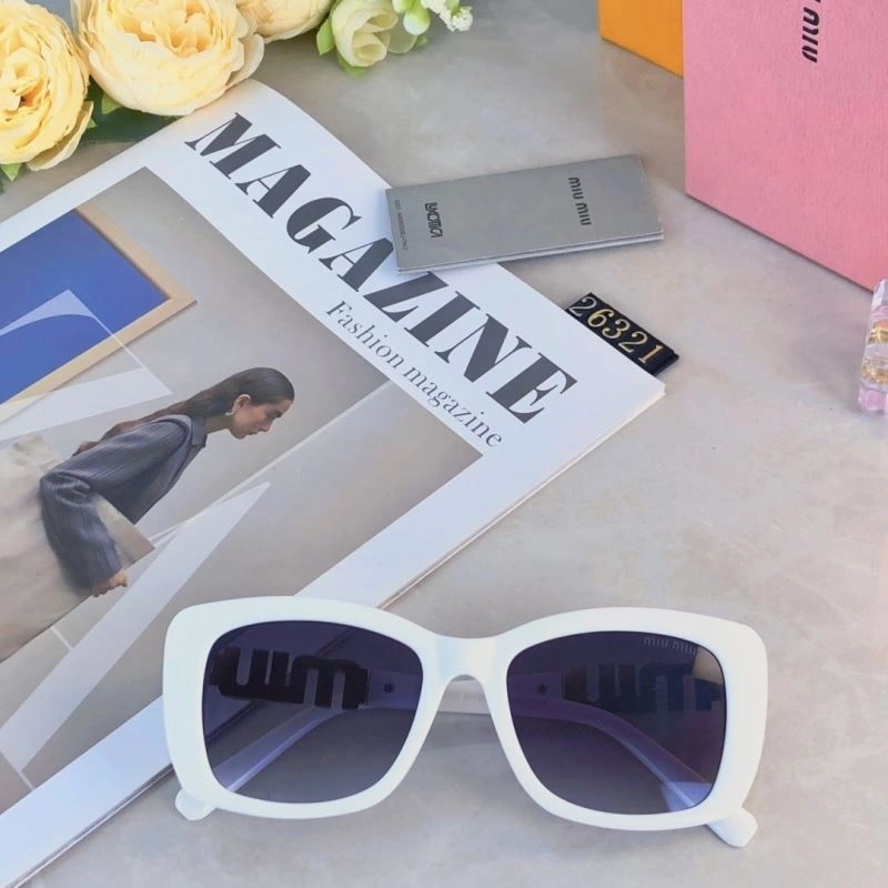 Miu Miu Sunglasses Practical 281535