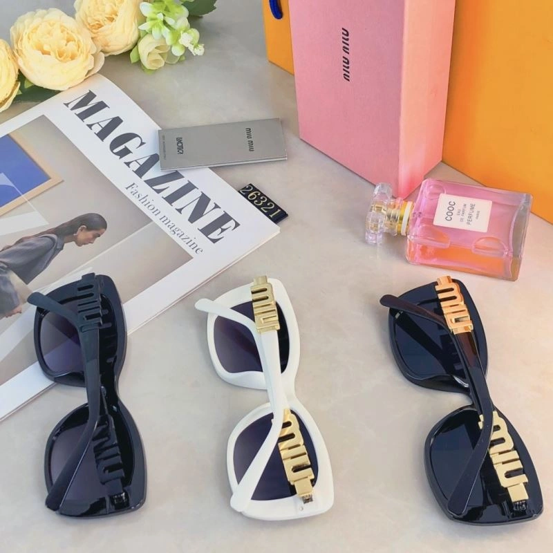 Miu Miu Sunglasses Practical 281535