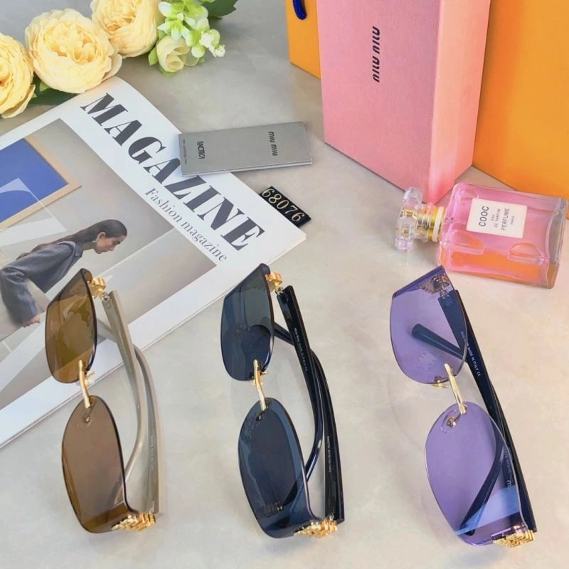 Miu Miu Sunglasses Resilient 281544