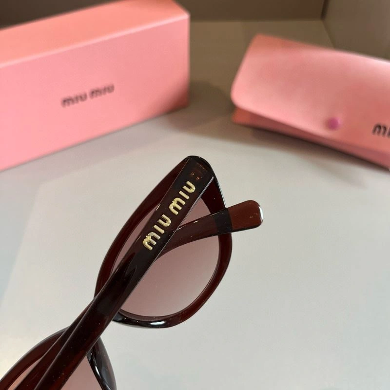 HighPerformance Miu Miu Sunglasses 281528