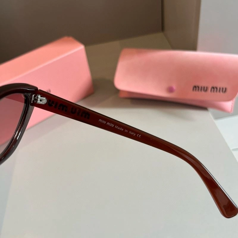 HighPerformance Miu Miu Sunglasses 281528