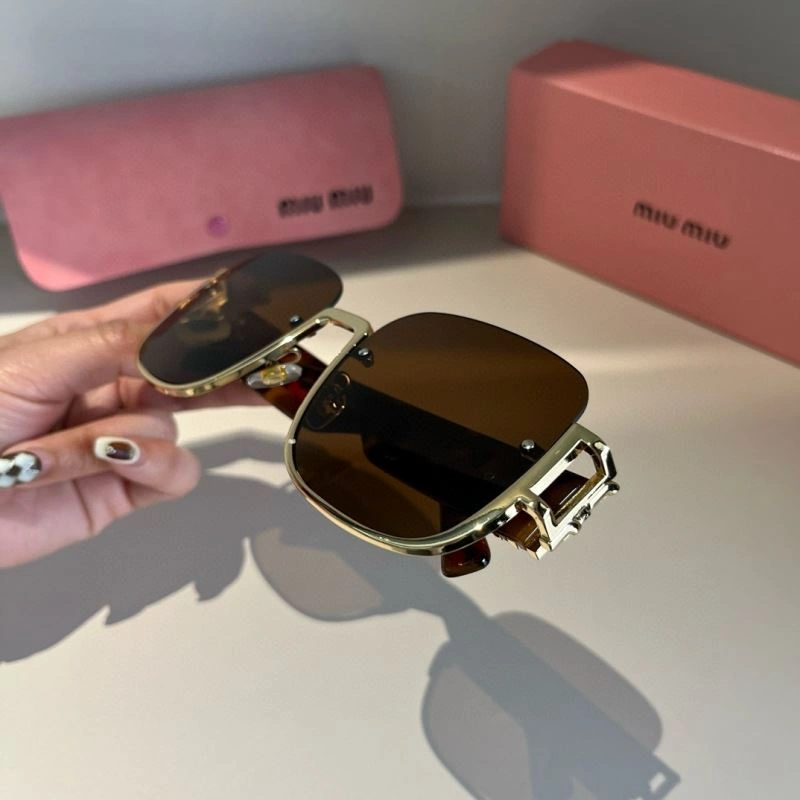 Miu Miu Sunglasses FlexibleFit 281518