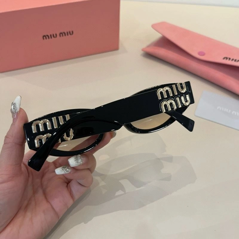 Bold Miu Miu Sunglasses 281533