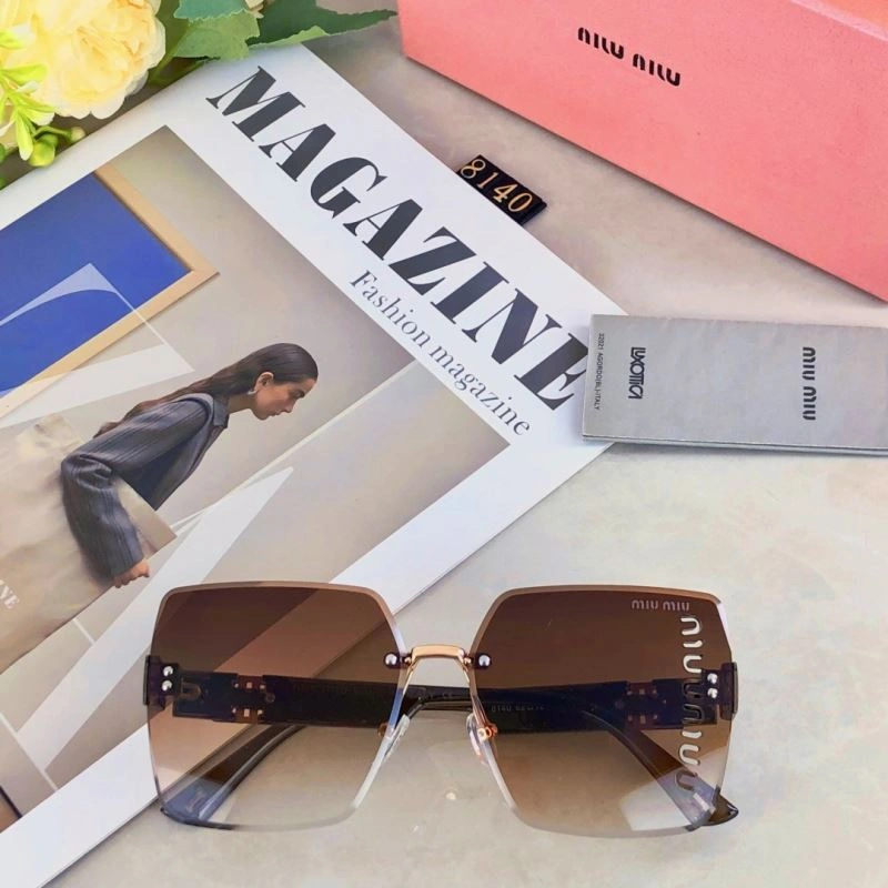 Refined Miu Miu Sunglasses 281540