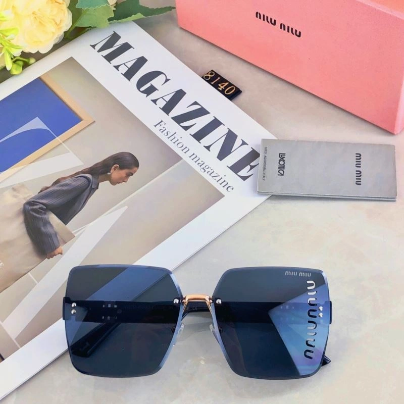 Refined Miu Miu Sunglasses 281540