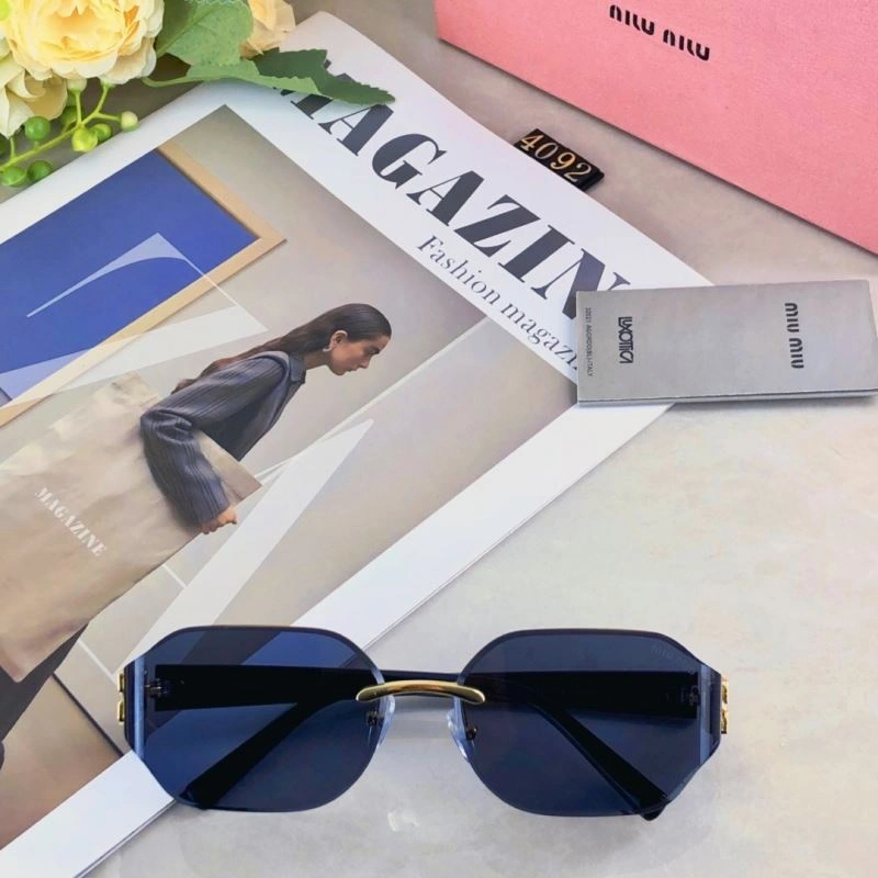 Miu Miu Sunglasses Minimalist 281542
