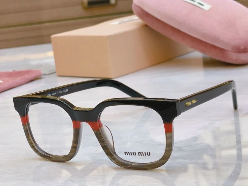 Miu Miu Sunglasses Lightweight 281546