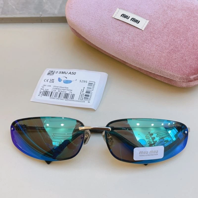 Functional Miu Miu Sunglasses 281516