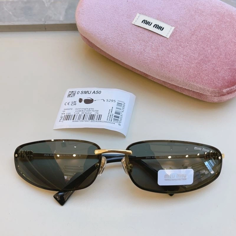 Functional Miu Miu Sunglasses 281516