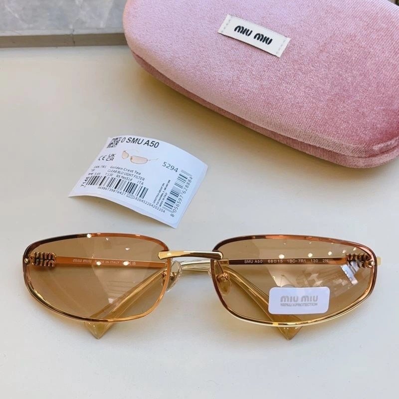 Functional Miu Miu Sunglasses 281516