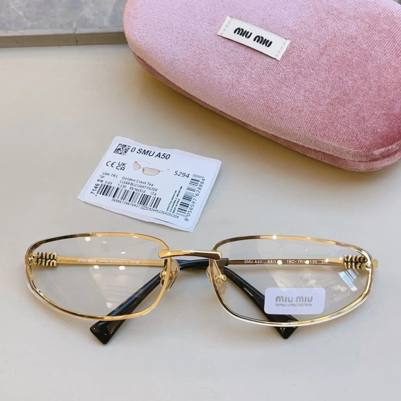 Functional Miu Miu Sunglasses 281516