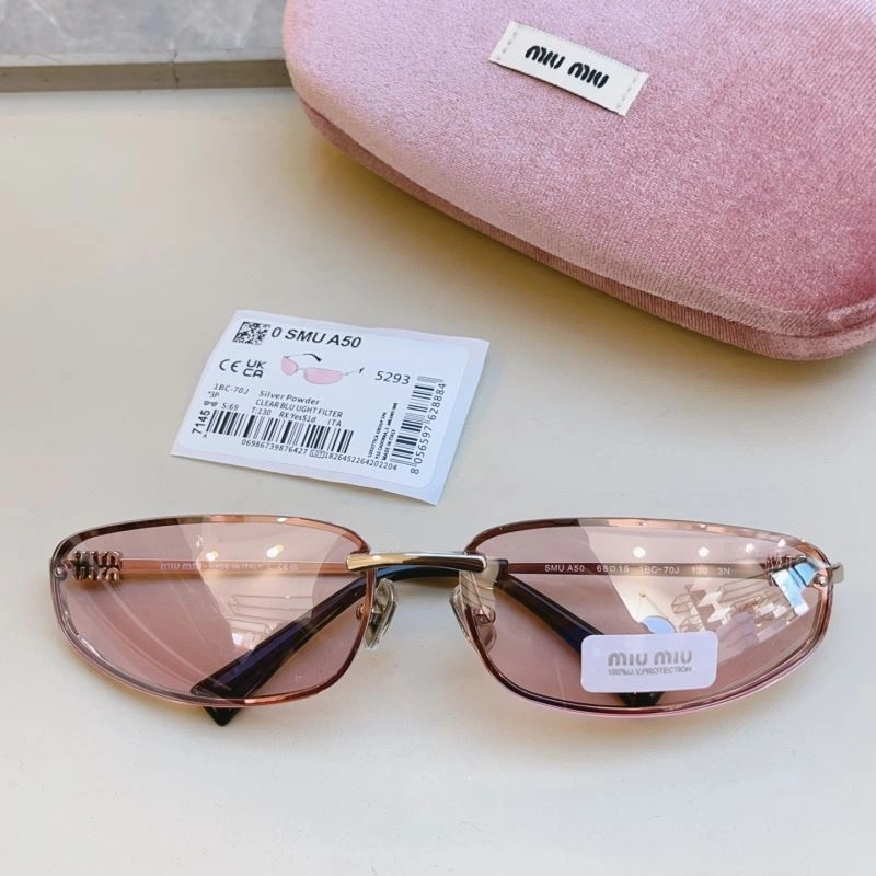 Functional Miu Miu Sunglasses 281516
