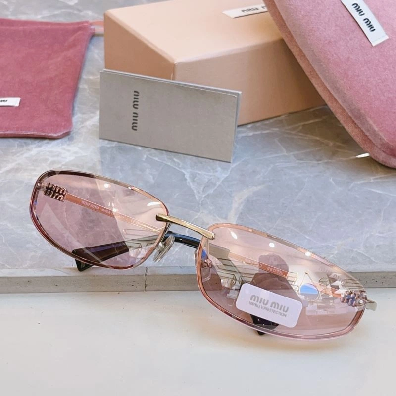 Miu Miu Sunglasses Sleek 281514