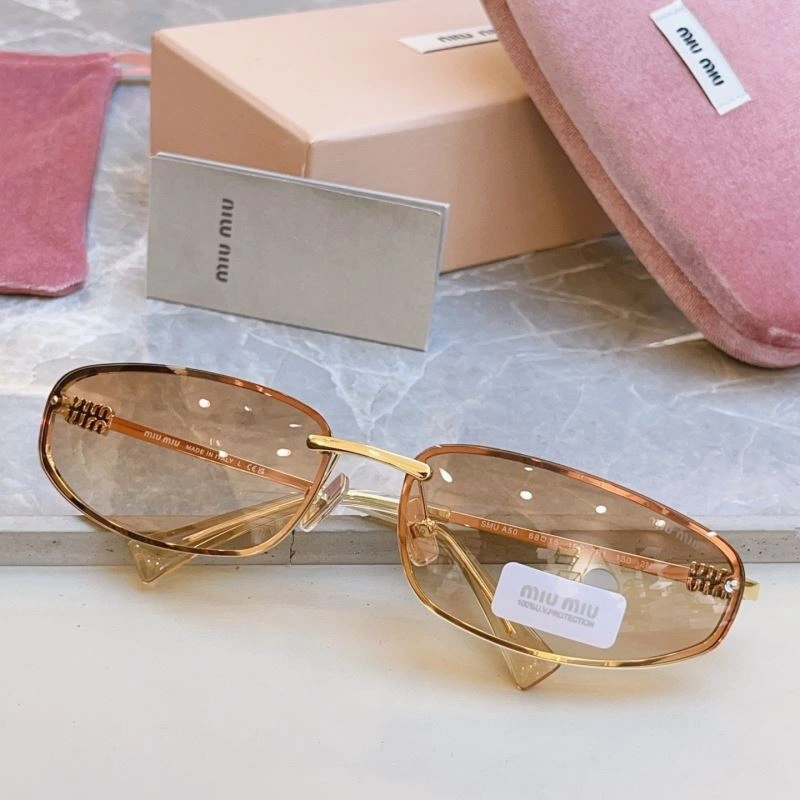 Miu Miu Sunglasses Sleek 281514