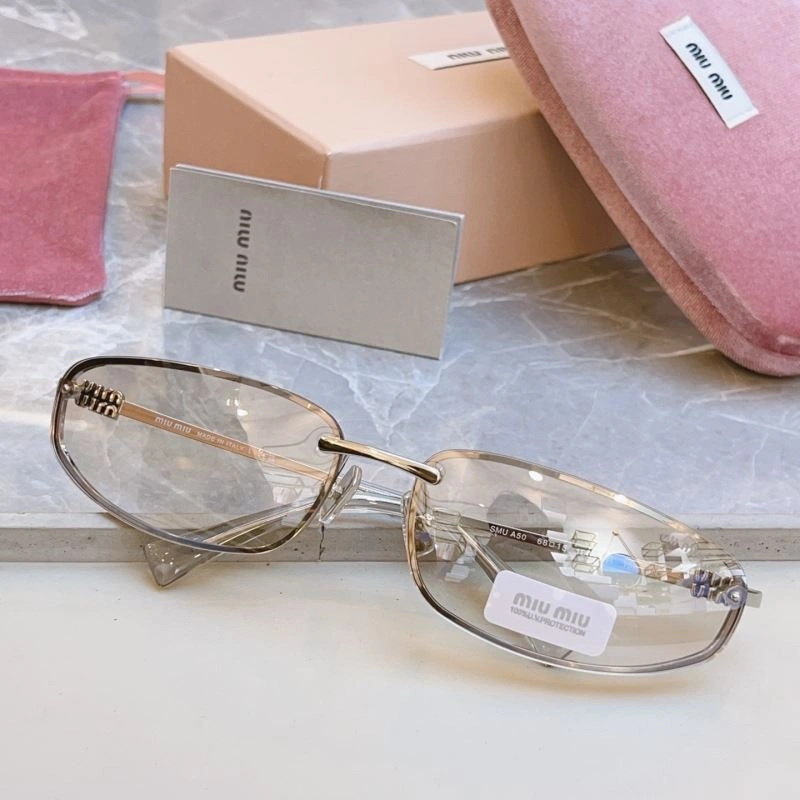 Miu Miu Sunglasses Sleek 281514