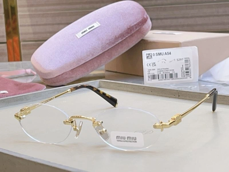 Miu Miu Sunglasses Chic 281515