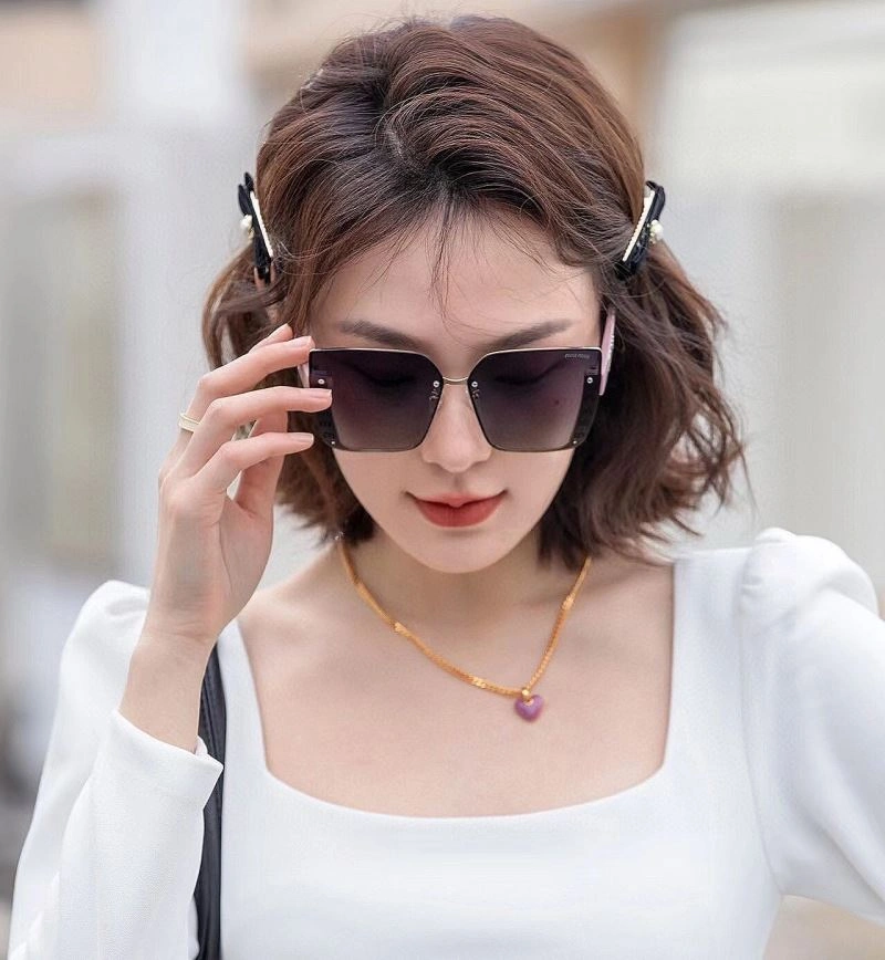Miu Miu Sunglasses Youthful 281509