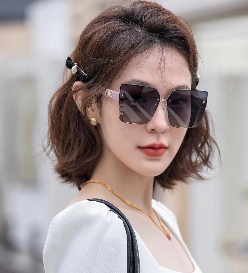 Miu Miu Sunglasses Youthful 281509