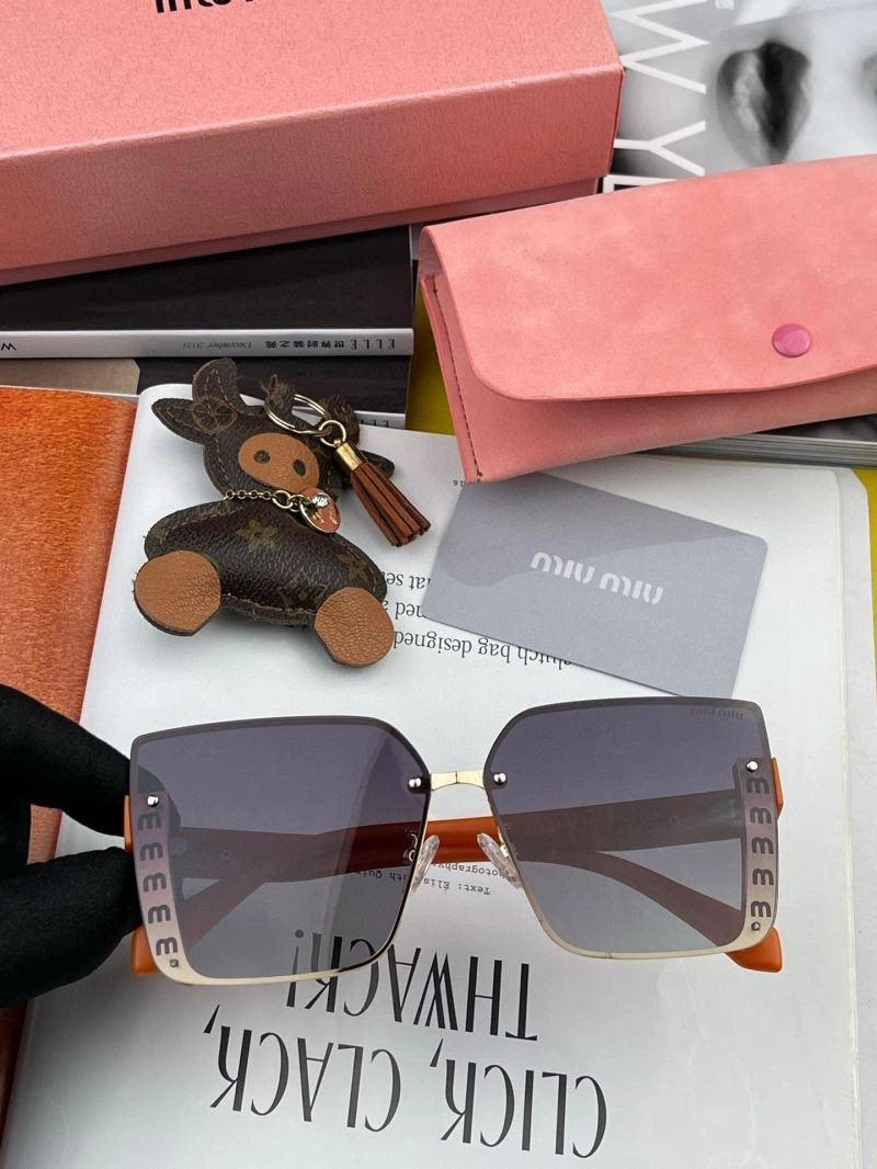 Miu Miu Sunglasses Youthful 281509