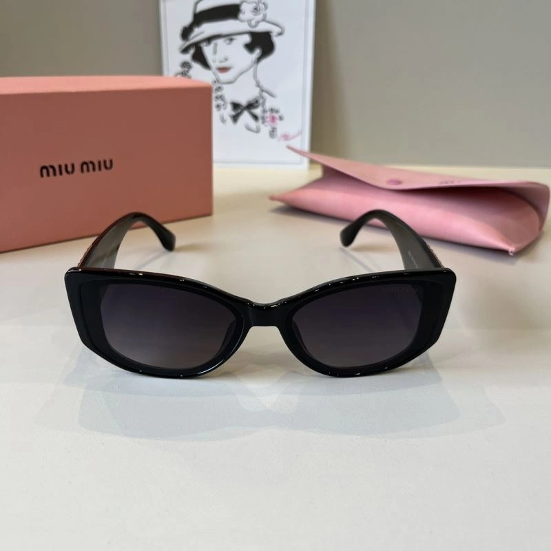 Miu Miu Sunglasses Chic 281500