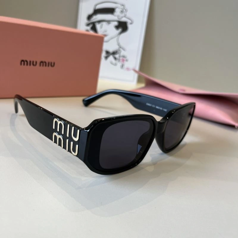Miu Miu Sunglasses MoistureWicking 281494