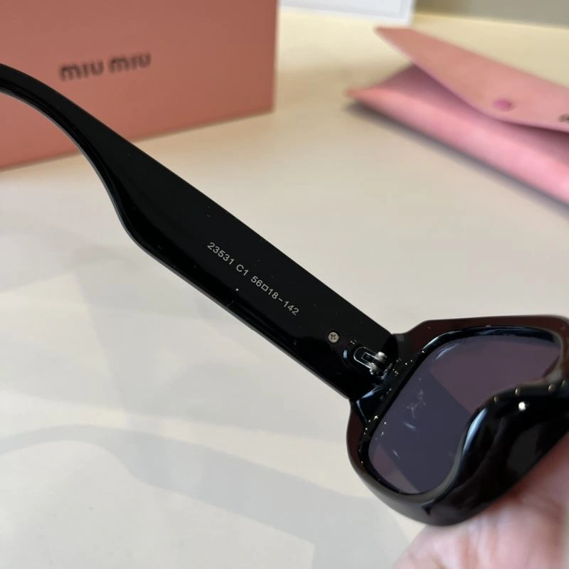 Miu Miu Sunglasses MoistureWicking 281494