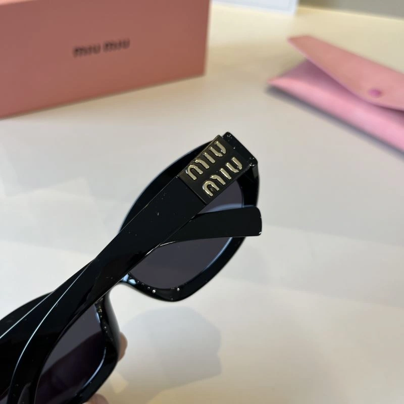 Miu Miu Sunglasses Contemporary 281484