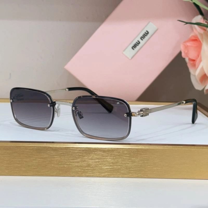 Refined Miu Miu Sunglasses 281714