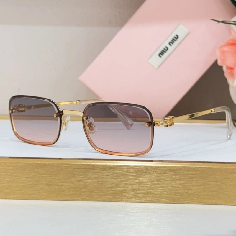 Refined Miu Miu Sunglasses 281714