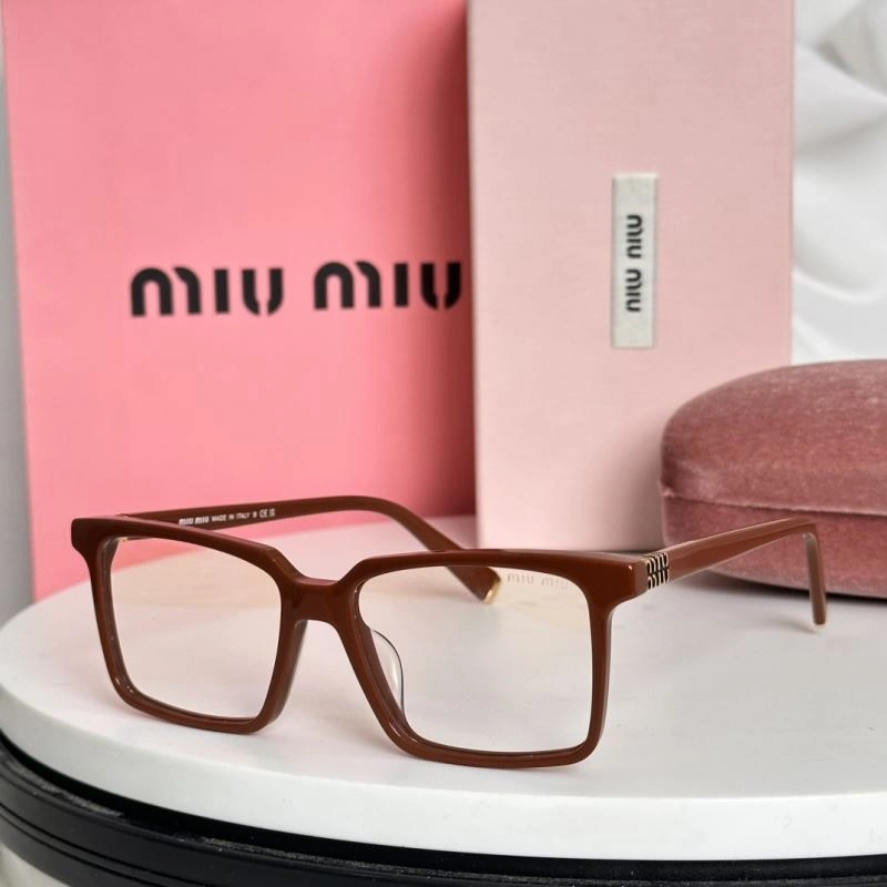 Miu Miu Sunglasses Effortless 281703