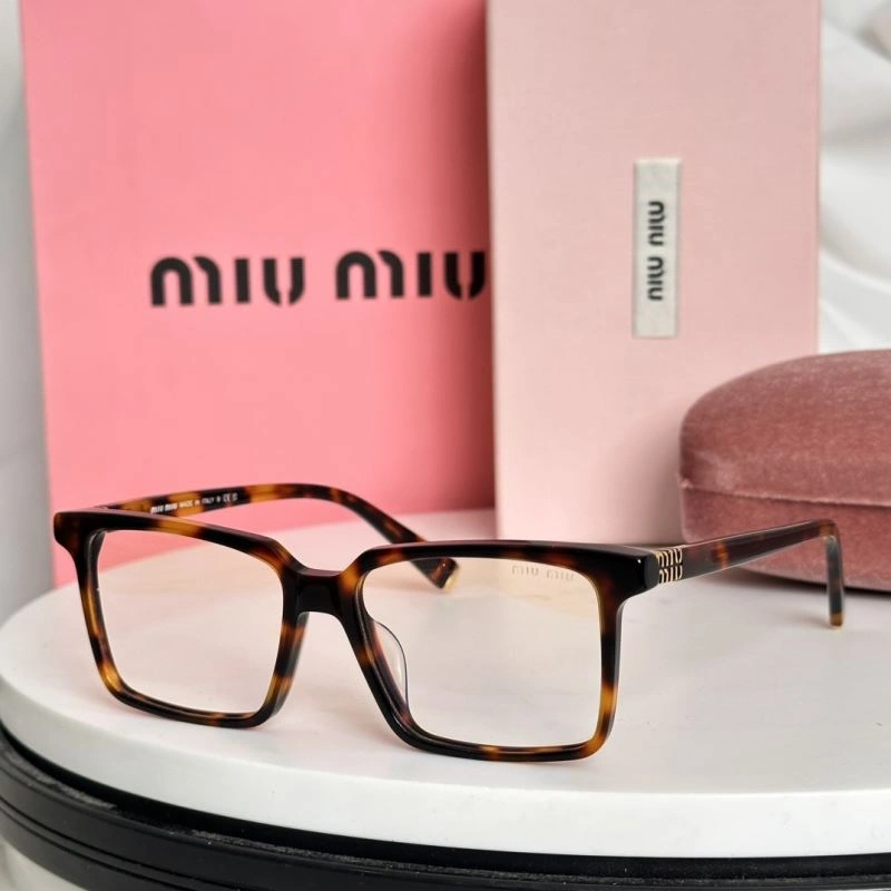 Miu Miu Sunglasses Effortless 281703