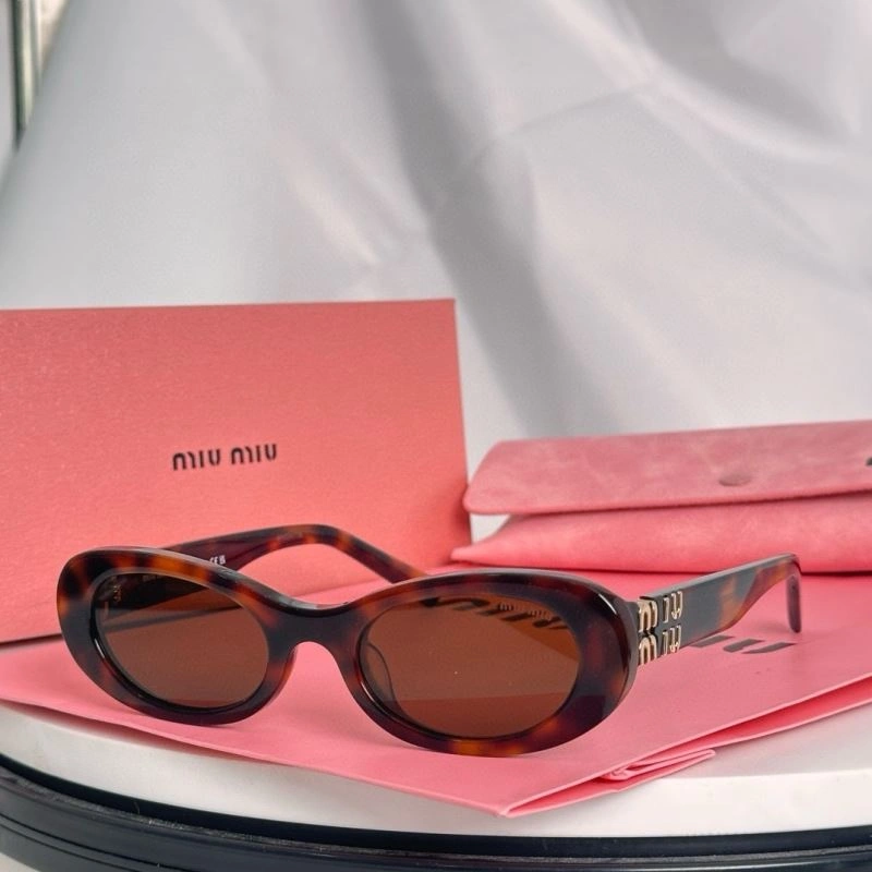 Miu Miu Sunglasses Attractive 281692