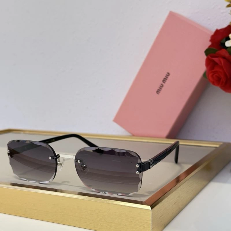 Miu Miu Sunglasses Snug 281696