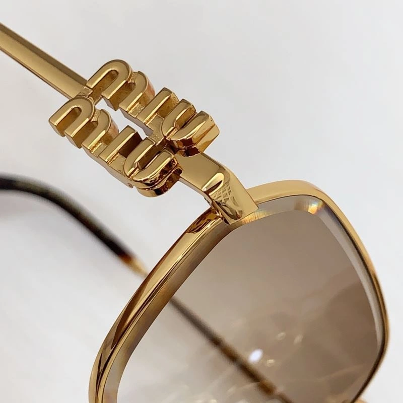 AllSeason Miu Miu Sunglasses 281688