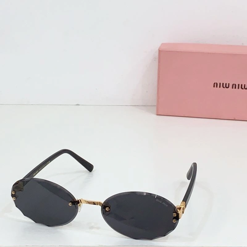 EyeCatching Miu Miu Sunglasses 281705