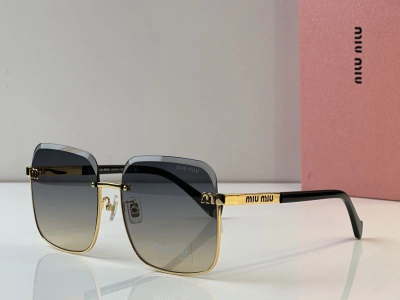 FashionForward Miu Miu Sunglasses 281708