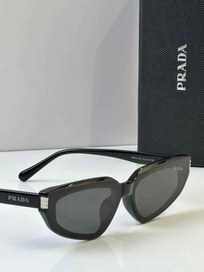 Miu Miu Sunglasses Stretchable 281682