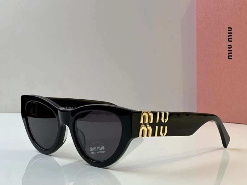Miu Miu Sunglasses Durable 281701